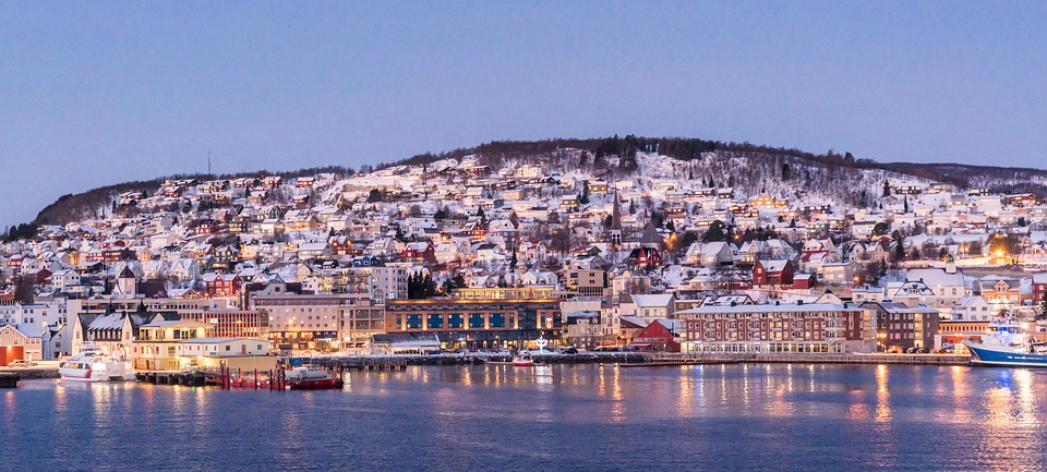 Auroras y Hotel de Hielo en Noruega
